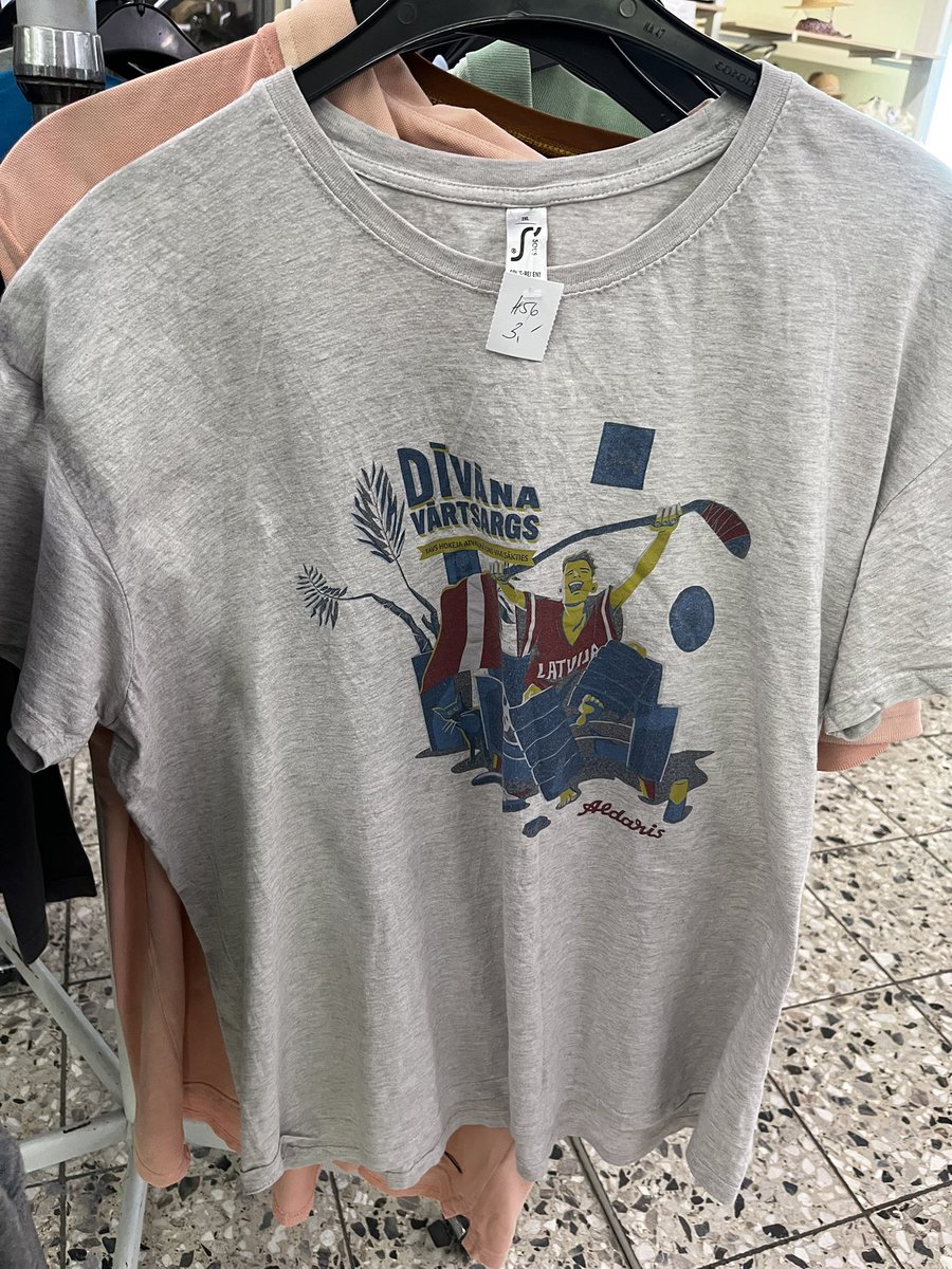 Lasmons's tweet photo. Vācijas labdarbības veikala atklājums.
Hokeja sezonā.
#triftstore https://t.co/xJjVhsTO75