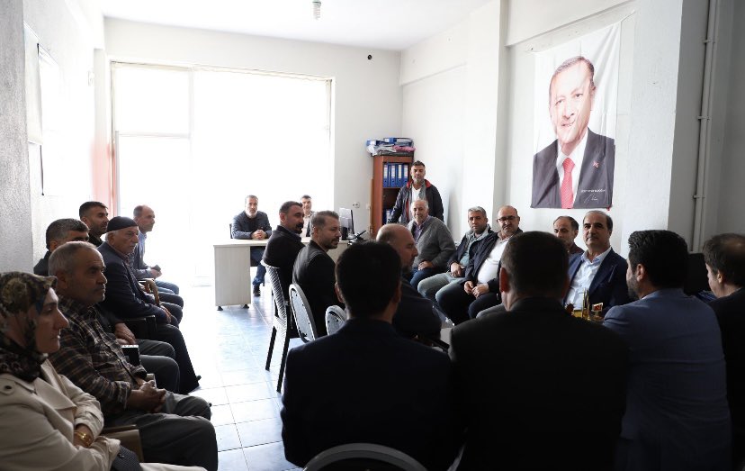 İbrahim Bekir Yazıcı (@bekiryazicii12) on Twitter photo Bugün ilçemizde, Genel Merkez İl Koordinatörümüz, Erzurum Milletvekilimiz Sn. <a href="/AbdurrahimFIRAT/">Av. Abdurrahim Fırat</a> ve İl Başkanımız Sn. <a href="/yilmaz_seven/">Av. Yılmaz SEVEN</a> katılımlarıyla verimli bir toplantı gerçekleştirdik. İlçemizin geleceği adına istişarelerde bulunduk. Katılımları için kendilerine teşekkür ediyorum. Bugün ilçemizde, Genel Merkez İl Koordinatörümüz, Erzurum Milletvekilimiz Sn. <a href="/AbdurrahimFIRAT/">Av. Abdurrahim Fırat</a> ve İl Başkanımız Sn. <a href="/yilmaz_seven/">Av. Yılmaz SEVEN</a> katılımlarıyla verimli bir toplantı gerçekleştirdik. İlçemizin geleceği adına istişarelerde bulunduk. Katılımları için kendilerine teşekkür ediyorum.