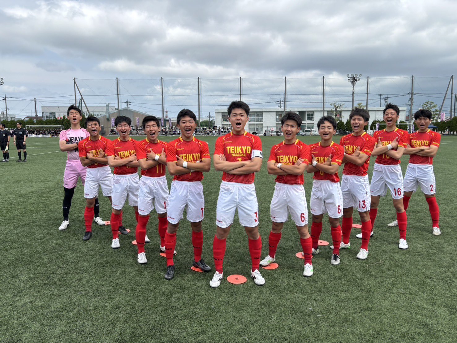 帝京長岡サッカー部 ピステ 帝京長岡 サッカー部 ピステ上下 - メルカリ