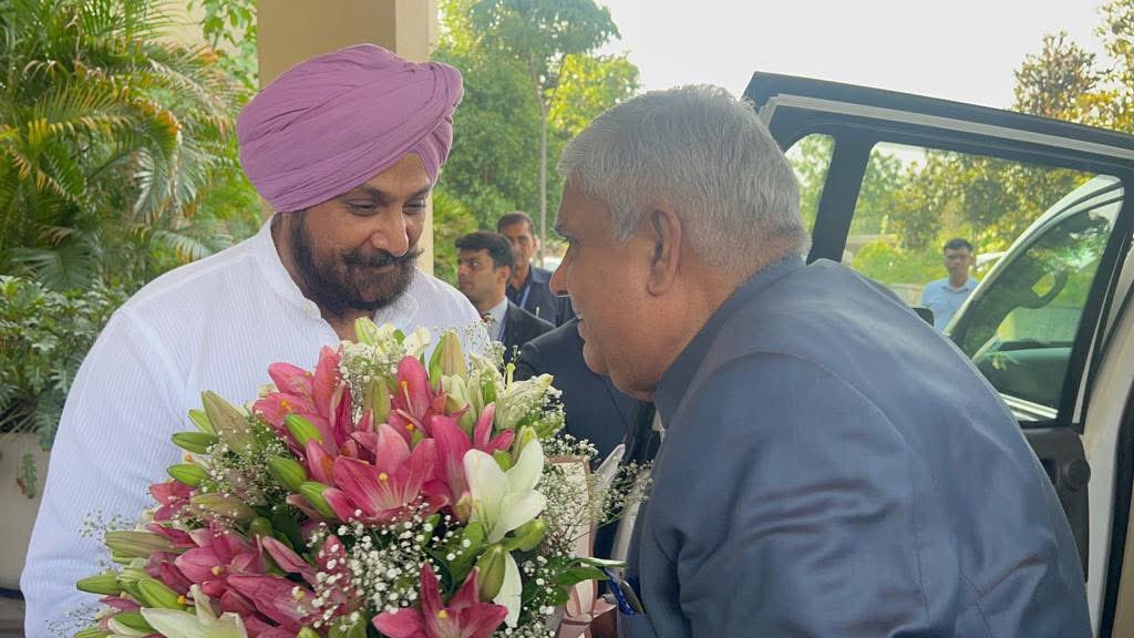 Raninder Singh (@ranindersingh) on Twitter photo Birthday greetings to Hon’ble Vice President of India Shri Jagdeep Dhankhar.
His deep understanding of public life reflects his unwavering dedication to the nation. Wishing him good health and happiness.
<a href="/VPIndia/">Vice-President of India</a> #BirthdayWishes Birthday greetings to Hon’ble Vice President of India Shri Jagdeep Dhankhar.
His deep understanding of public life reflects his unwavering dedication to the nation. Wishing him good health and happiness.
<a href="/VPIndia/">Vice-President of India</a> #BirthdayWishes