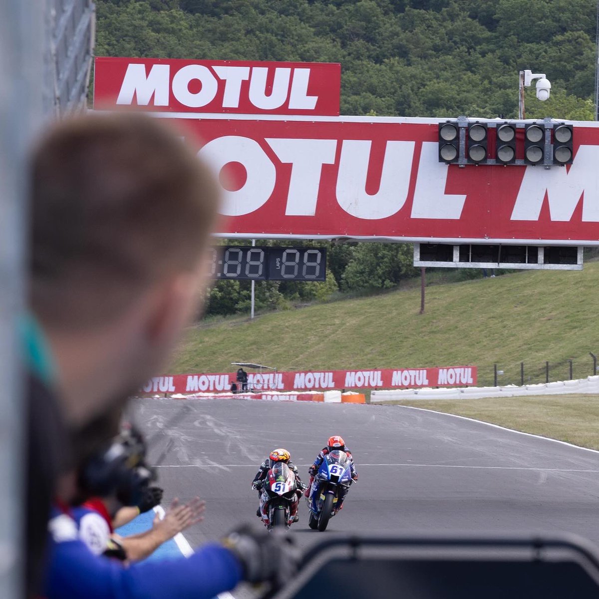 Race1 - P1!🥇
So happy for this win, what a race!🍿
Thanks to my team @orelacracing , let’s work for tomorrow!
-
#CzechWorldSBK #Ma51a