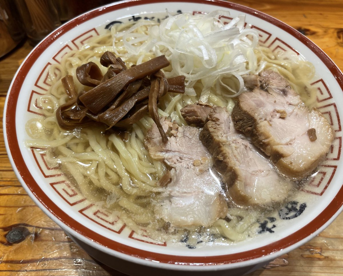 efuji8170's tweet photo. 冷やしのシーズンが始まった https://t.co/BDEfK02xjj