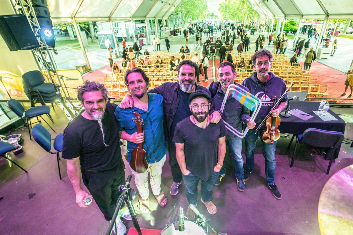 El hombre Luna tweet media