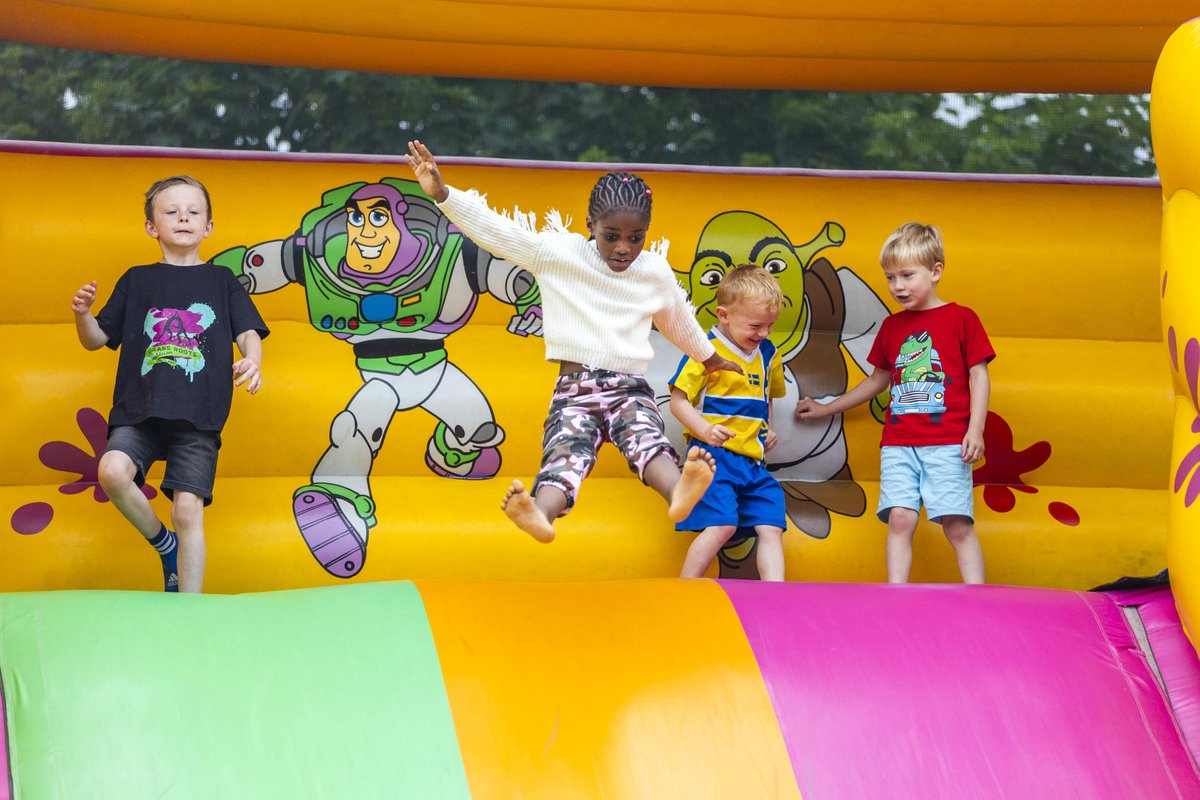 PlatformGlasgow's tweet photo. 😎 We are delighted to announce the return of Alexandra Park Festival Day on Sat 19 July and The Bridge Family Festival on Sat 26 July 2025! Free entry / 12noon - 4pm each day. Both are gearing up to be great days out for the whole family! Entry is free: https://t.co/BwTrnqnTF2 https://t.co/E7jXiYY0rv