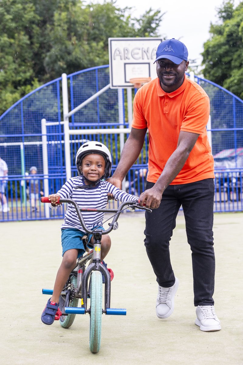 PlatformGlasgow's tweet photo. 😎 We are delighted to announce the return of Alexandra Park Festival Day on Sat 19 July and The Bridge Family Festival on Sat 26 July 2025! Free entry / 12noon - 4pm each day. Both are gearing up to be great days out for the whole family! Entry is free: https://t.co/BwTrnqnTF2 https://t.co/E7jXiYY0rv