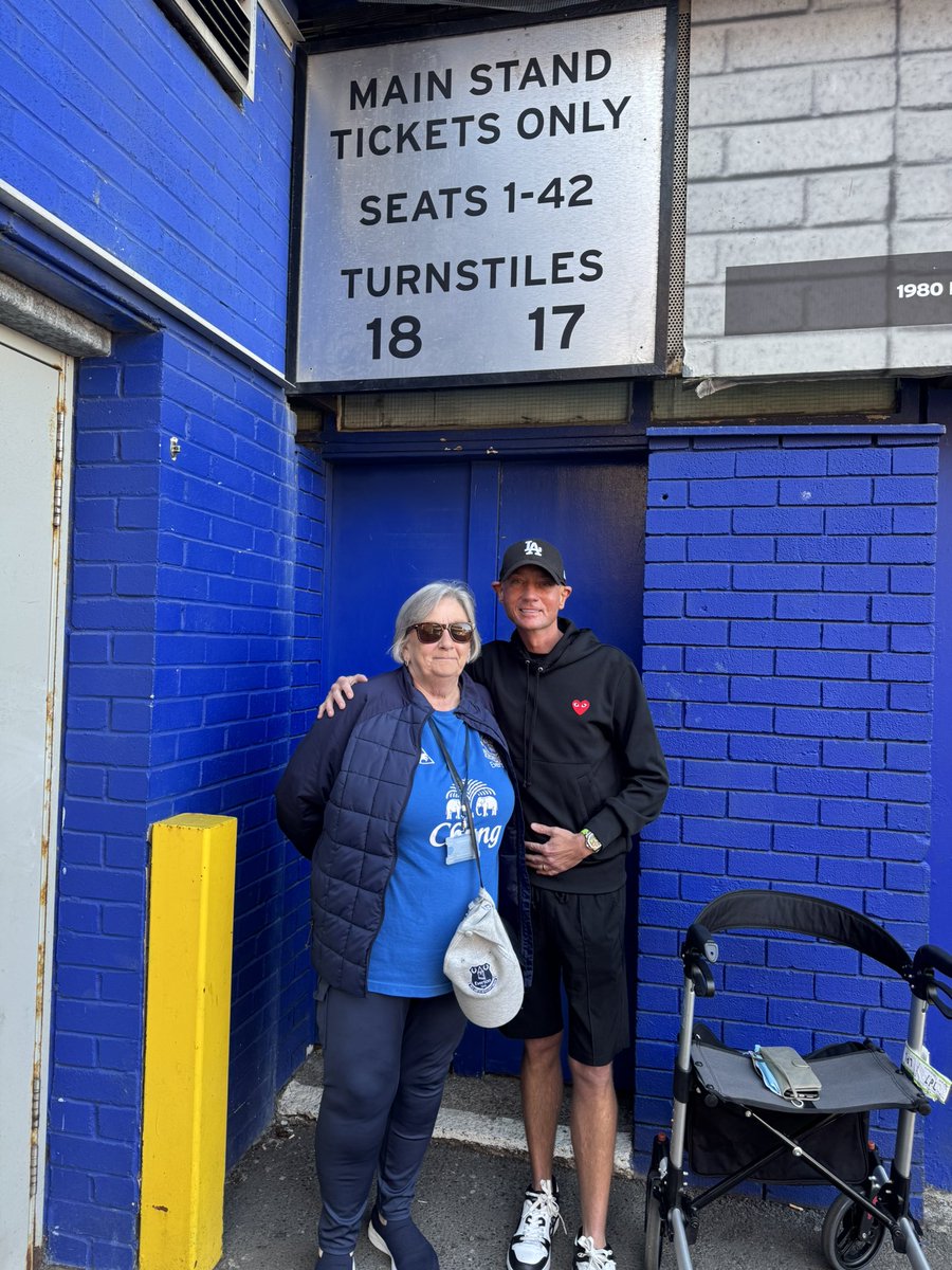 andycr1878's tweet photo. Last ever game at Goodison today, so many memories and one final one as a bird has kindly left me a good luck charm for the final game on my seat! ๐๐๐ @Everton #GoodisonPark #evertonmatchday #efcmatchday https://t.co/sNNgfQFD4u