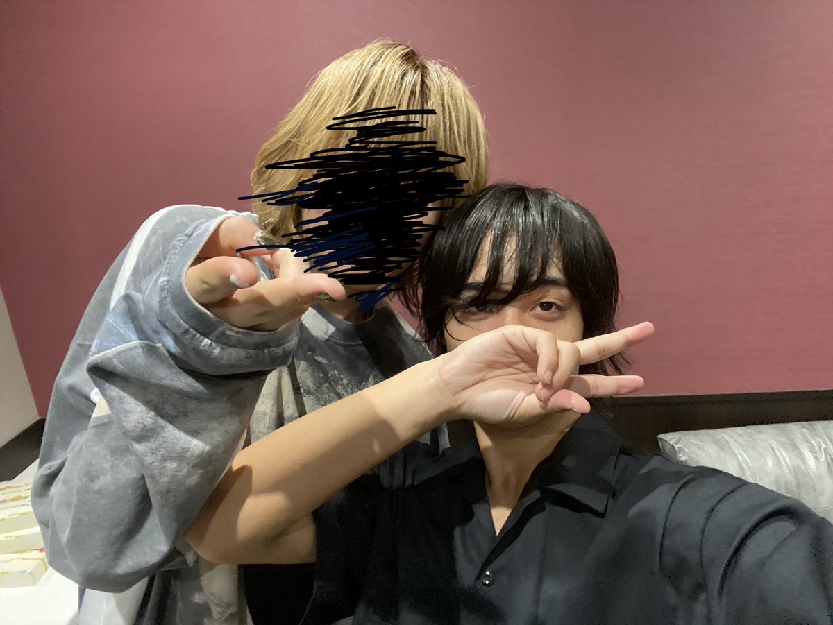 nishizuki_leon's tweet photo. Zepp福岡ありがとうございました！！

次は東京！！早くみんなに会いたいぜ

#なとり_摩擦 https://t.co/yC5xgT0oEL