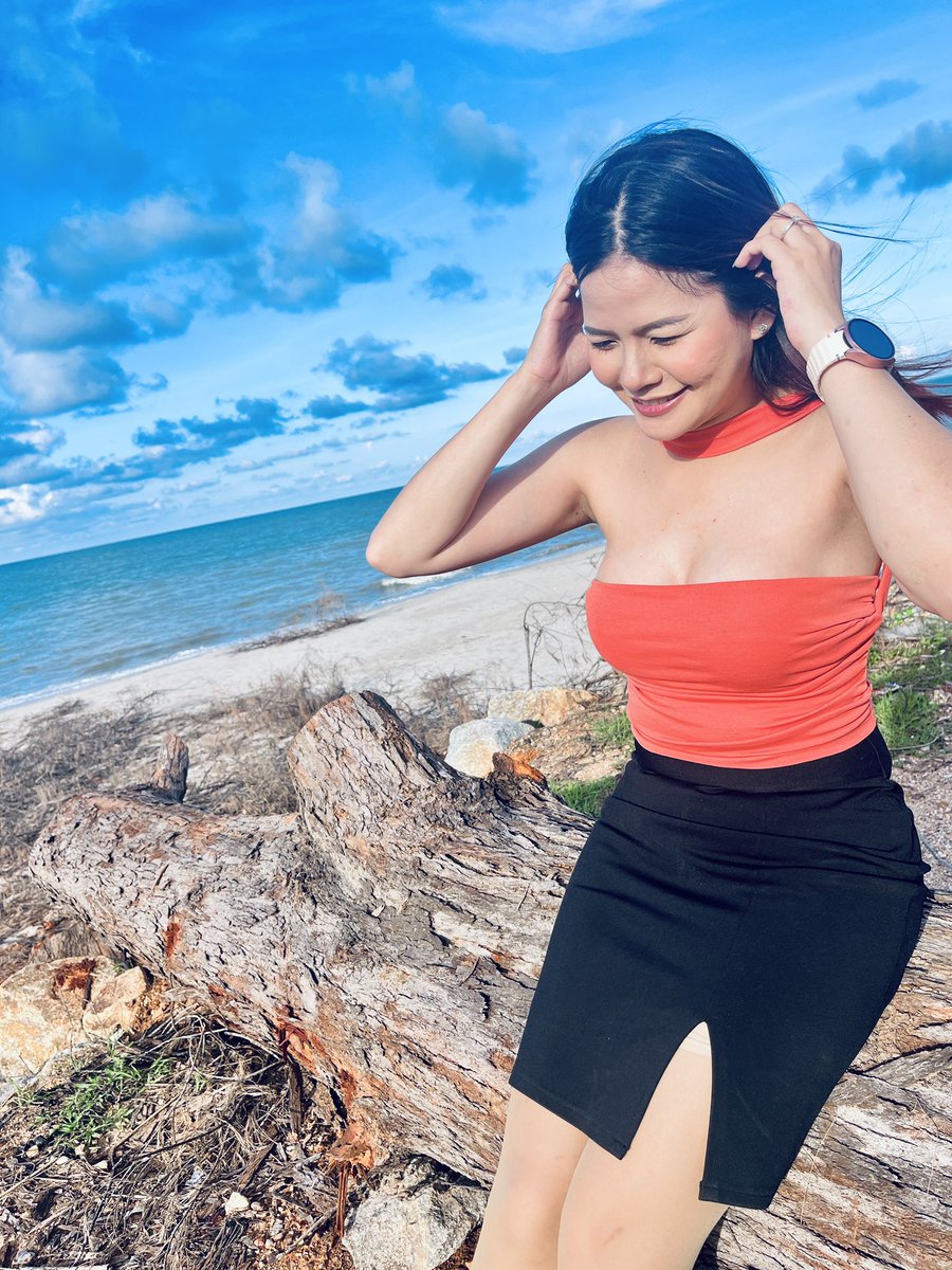 iing14iing's tweet photo. 🌞🌊 https://t.co/yP7B4DJIay