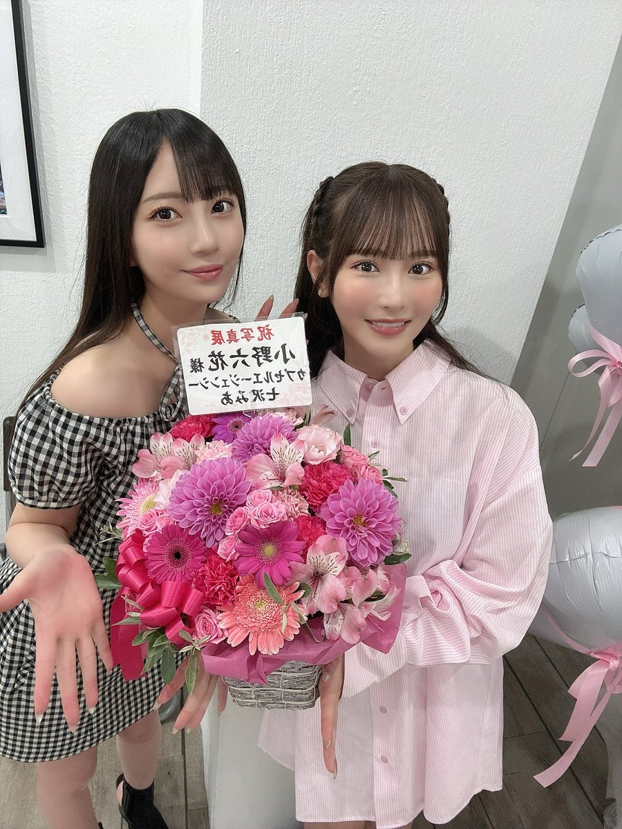 mia_nanasawa's tweet photo. りっかの写真展に行ってきました🫶
かわいいで溢れてる幸せ空間だった~🥹
今日も最高かわいいわたしの妹！ https://t.co/CE2asDeBGb