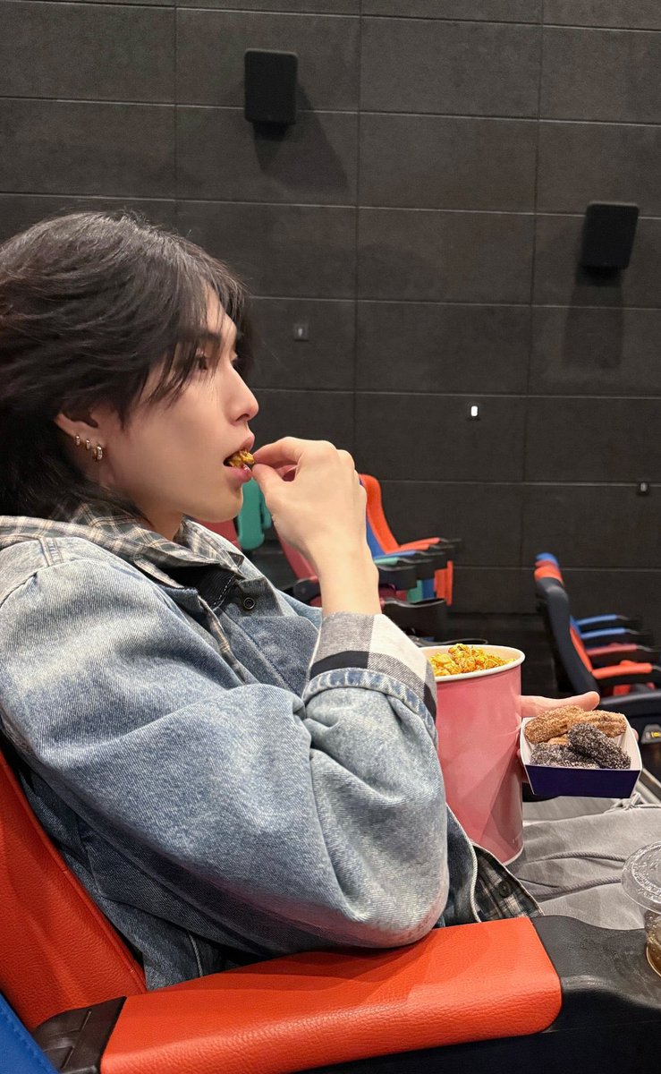 zazimaii's tweet photo. โอทีเซเว่นอย่างกุจะเหลืออะไรเอ่ย🥺 https://t.co/akIW09QNlH
