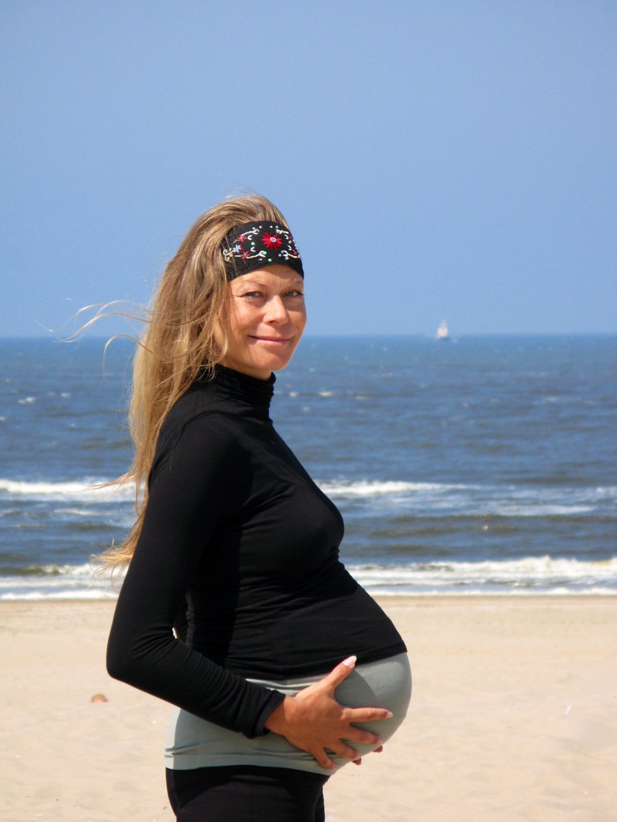 18 jaar geleden… 
#zwanger 

Time flies!