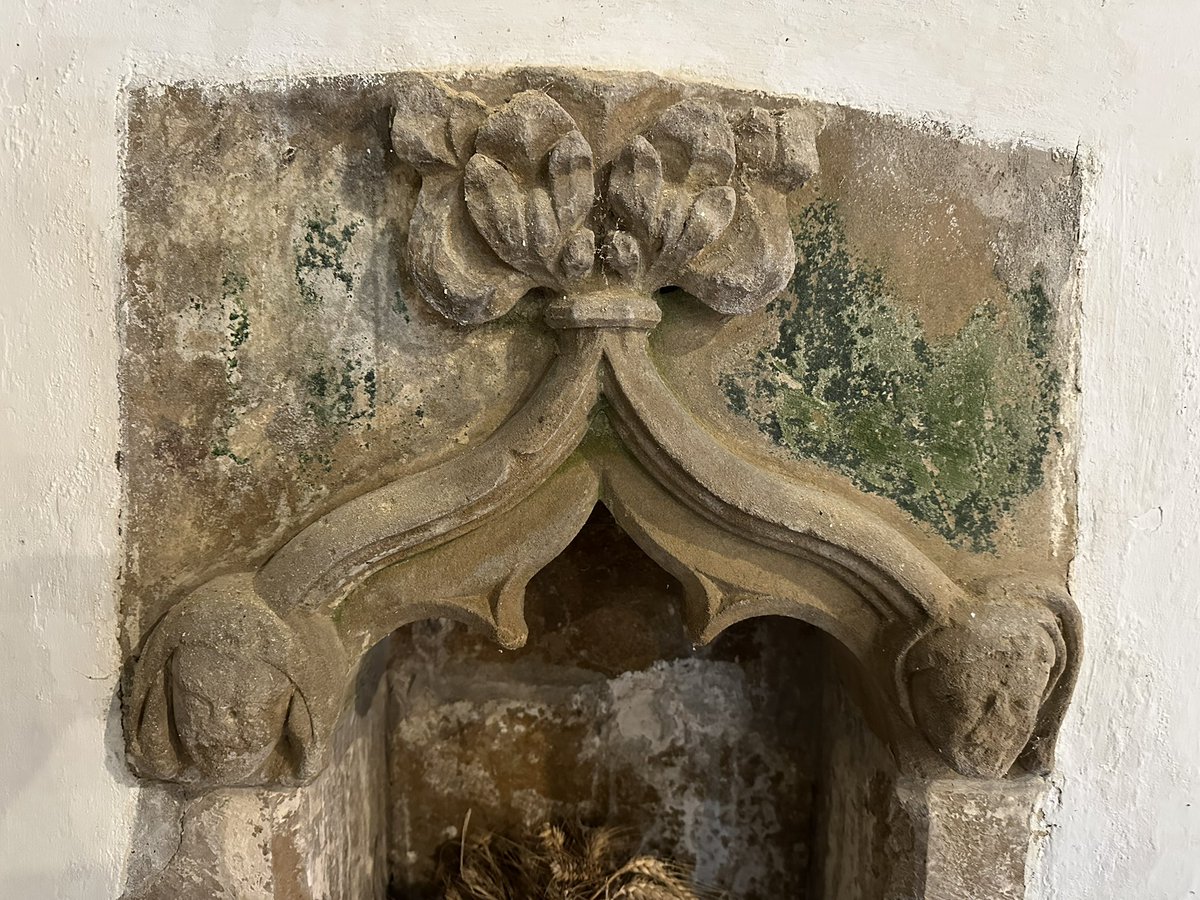 Rach_Archaeo's tweet image. Faces of St Peter and St Lawrence, Wickenby. Excellent bit of ‘tongue sticking’ @ChurchesFest