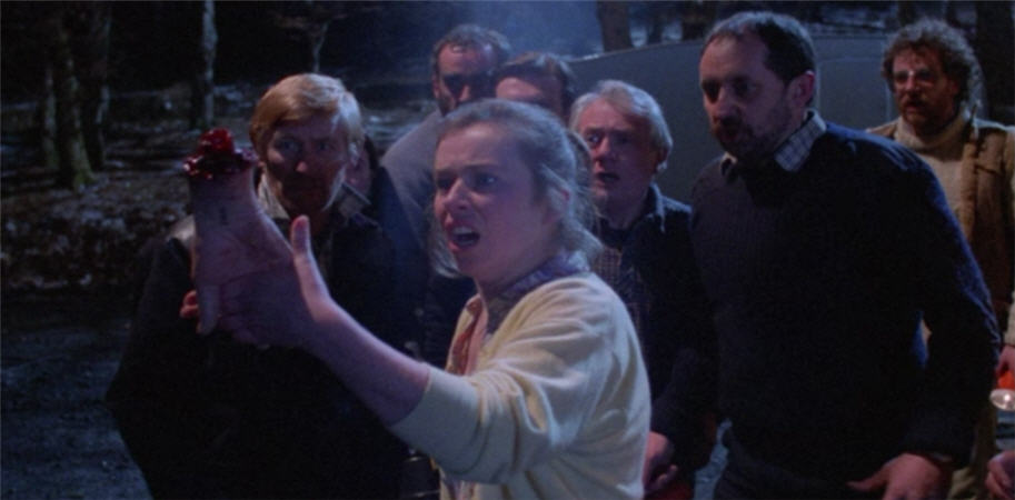 AngusKohm's tweet photo. #RandomSaturdayLateMovie
Rawhead Rex (1986) by #GeorgePavlou
Written by #CliveBarker
w/ #DavidDuikes #KellyPiper #HughOConor
An ancient creature is awakened from its slumber near an Irish village and goes on a rampage
“Someone has awakened him.”
#UK #Ireland #Horror #Thriller https://t.co/pfW7vQ7ZPs