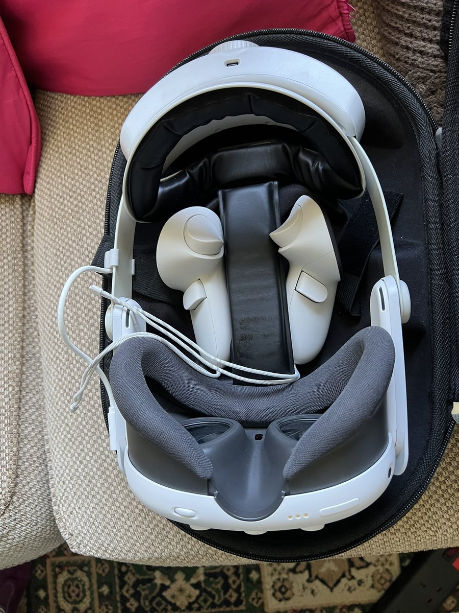 It’s a lovely today, so what’s it going to be? Tennis? Fishing? Horse-riding? A trip to the beach followed by a trip to the amusement arcade? Could be any of them.  Then I must take off the VR headset and go outside! 😁