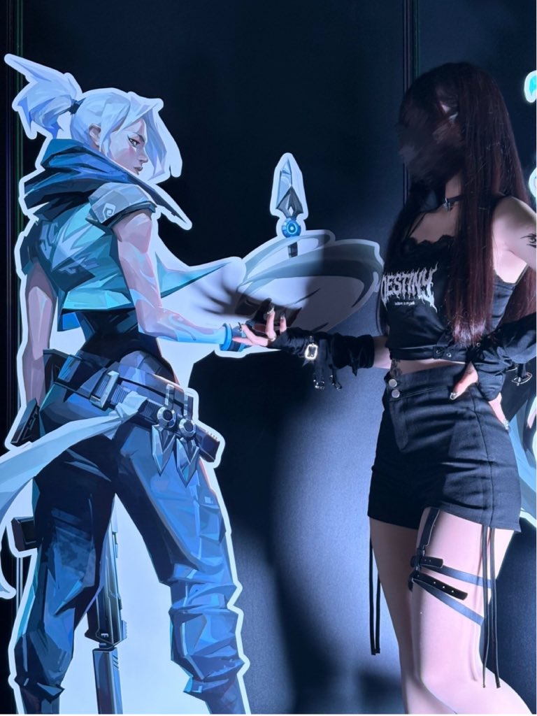 金欠ばろ狂JK tweet media