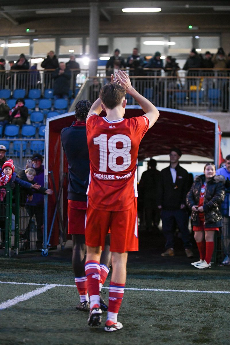 24/25 as a RB

44 appearances
4 goals ⚽️
10 assists 🅰️