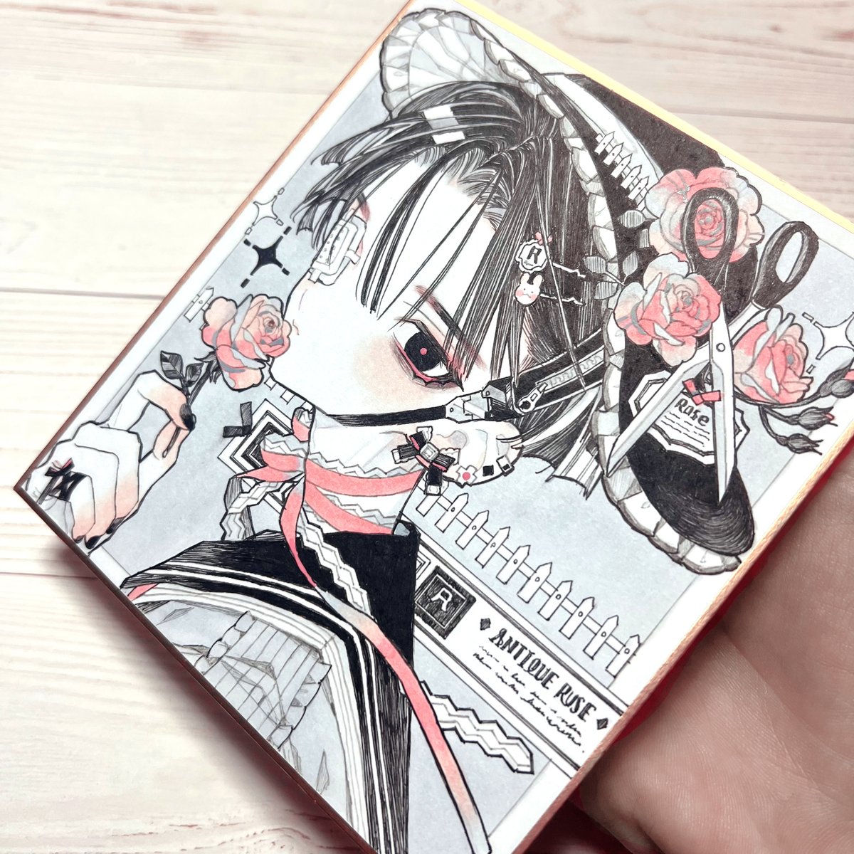 ◆お知らせ◆
6月26日発売の『コピック×色紙のきほん』にて「モノクロにチャオとアクレアを加えて描く」メイキングを担当させて頂きました。
コピックマルチライナーで描いたモノクロの絵に、数本のコピックを使用した絵を描いています🖋️
https://t.co/cOu6T6bqDy