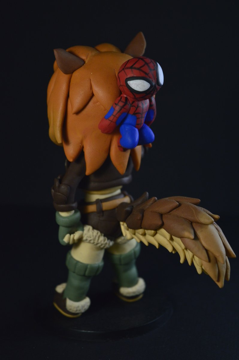 Chibi Squirrel Girl figurine (+Spidey)

#SquirrelGirl #MarvelRivals #polymerclay #sculpture