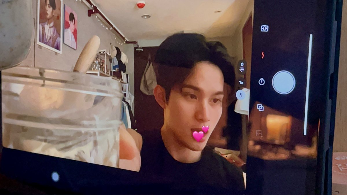 [🦊] i made overnight oats last night and i tried it earlier for lunch. i think it was good because i put some fruit in it like mango, grapes, etc. 

we're planning to eat dinner now. any suggestions?

#HORI7ON #호라이즌 #WINSTON #윈스턴
