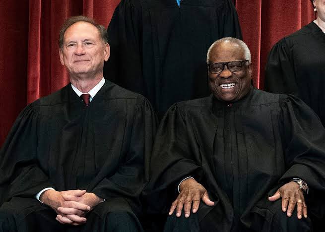 WHLeavitt's tweet image. Justices Thomas and Alito steadfastly uphold the Constitution, interpreting it faithfully without rewriting it or pursuing judicial overreach, respecting Congress’s authority to pass laws over activist shortcuts.
Can these two national gems get a thank you from you?