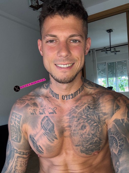 1 pic. 😇The Inocent FACE✨ 🍆 The MAGIC COCK 💦  RT if want more cum videos💦💦 Check First Comment To Be