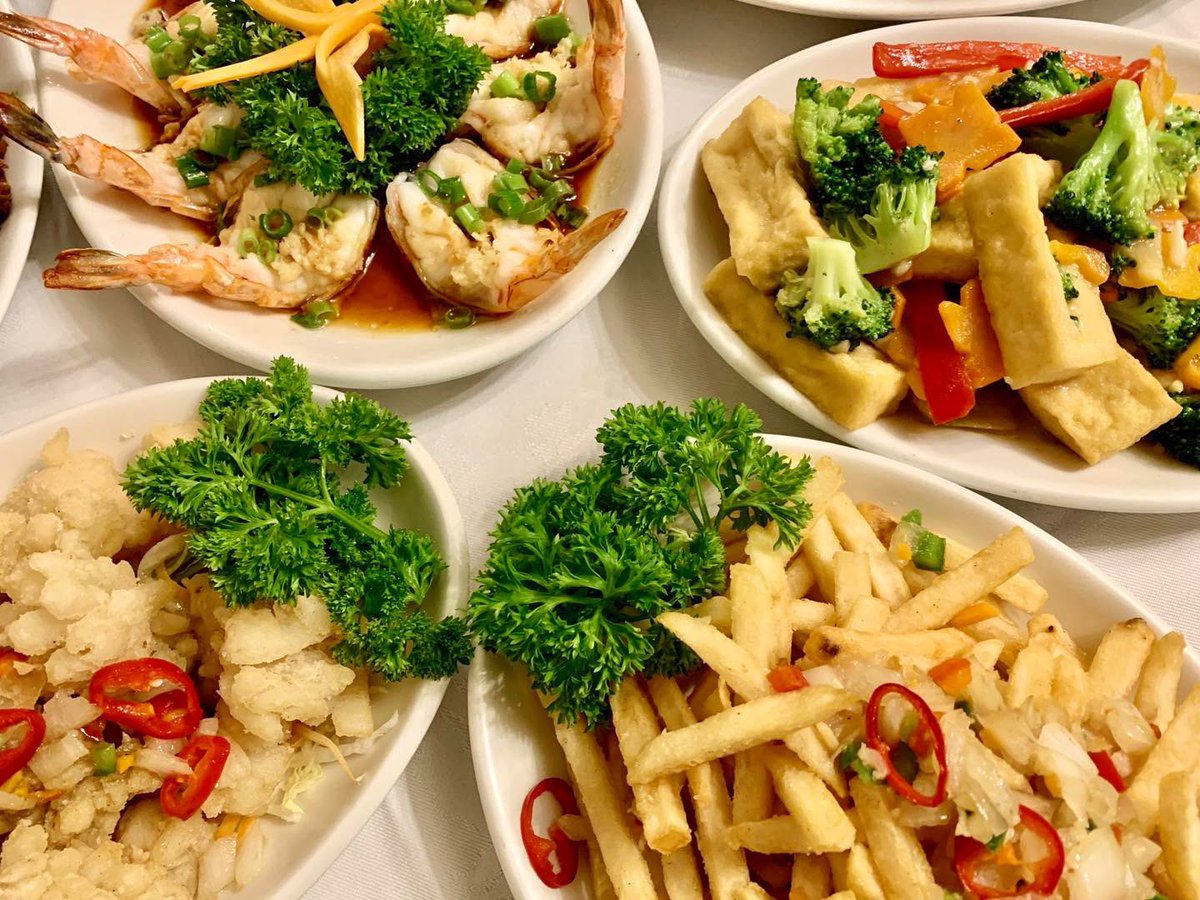 JuniorPoon's tweet image. Are you thinking about #SundayLunch?🤤
Our #LunchMenu is packed with freshly cooked,delicious choices,full of flavour &amp;amp; perfect for a relaxing #SundayMeal 🥟🥢
juniorpoon.com/menus/special-…
📞01275 341900
#clevedon #northsomerset #portishead #nailsea #bristol #westonsupermare #lunch