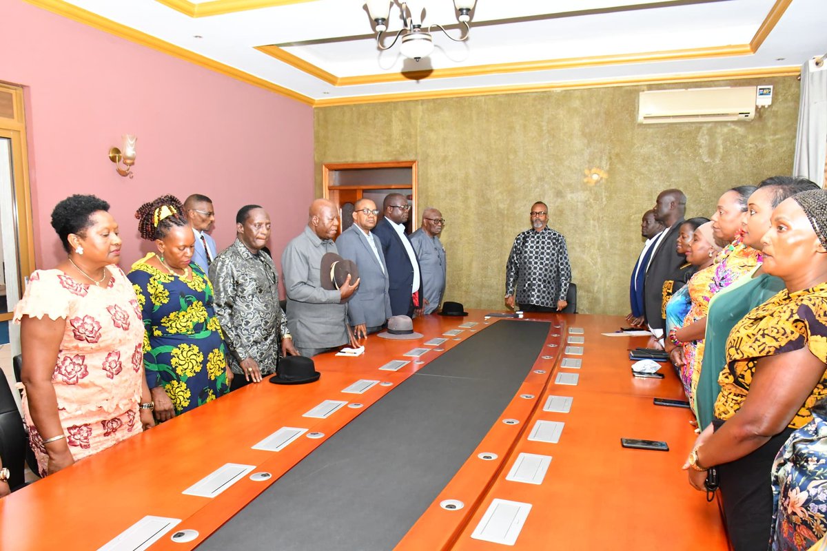 The DPM informed the guests that the Kyabazinga is very aware that what affects an African child in Busoga, Uganda equally affects a Namibian child.  Issues like teenage pregnancies, youth unemployment, poverty, food Insecurity, and more are continental challenges that need