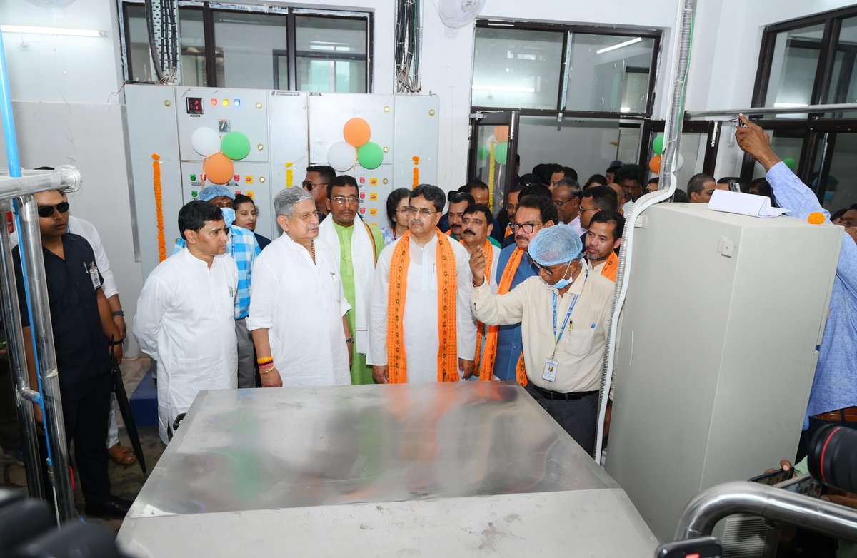 ARDD_TRIPURA's tweet photo. Other dignitaries present at the occasion included; Smt. Varsha Joshi, Additional Secretary, DAHD, Govt. of India, Dr. K. Sasikumar, Secretary, ARDD &amp; Science, Technology &amp; Environment, Govt. of Tripura; and Dr. N.K. Chanchal, Director, ARDD, Govt. of Tripura.[3/3] https://t.co/Sbgu5j4L4g