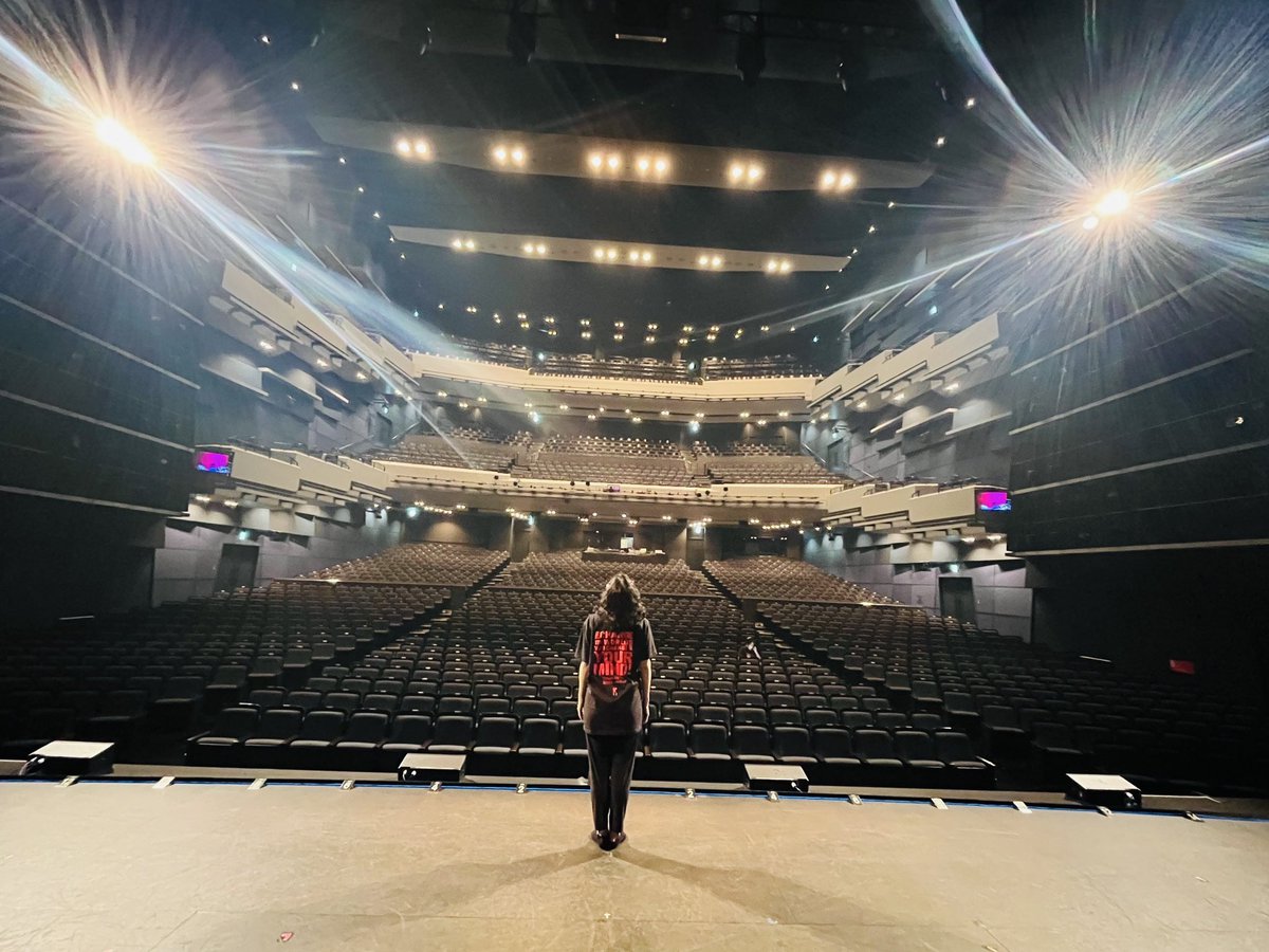 almahix's tweet photo. #キンキーブーツ シアターオーブ公演無事に28回を終演することが出来ました!これも雨の日も晴れの日もいつも暖かすぎるお客様が大きな❤️で私達を引き上げてくださったからです!この感謝の気持ちと共にプライス&サン大阪支部まで充電🔋致します!沢山の愛をありがとうございました✨✨
#kinkybootsjp https://t.co/tdzWmS8zl3