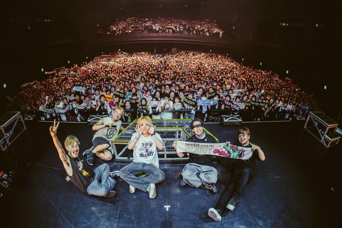 SPYAIRSTAFF's tweet photo. /／
TOUR "BUDDY"
DAY 4
\＼

2025.5.18
Zepp Osaka Bayside
Thank you!!🤝🤝🤝🤝
📸Kyoto Tanaka

@KYOTO_TANAKA02
@zepposakabs
#SPYAIR #Buddy https://t.co/I6C4GC3v0Q