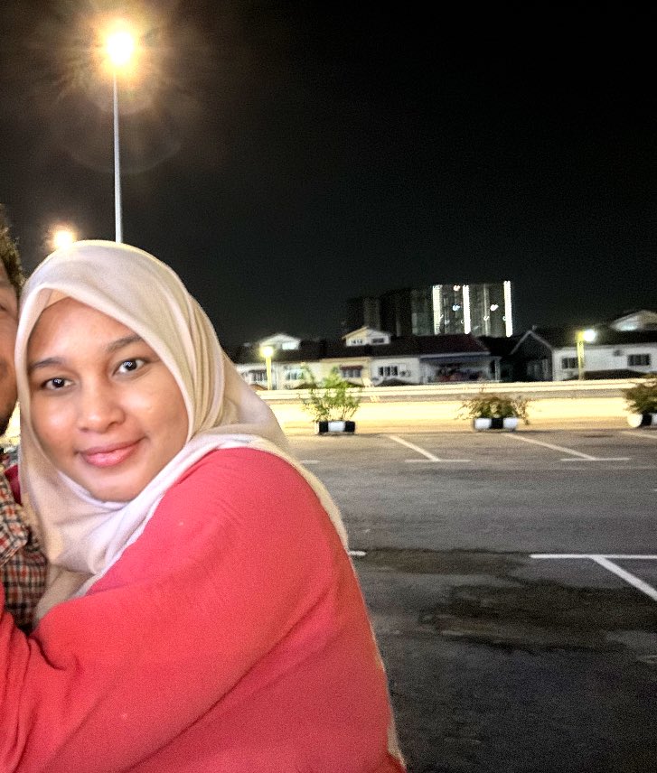 malissaali's tweet photo. Muka sebelum, ketika, dan selepas bersalin (6 bulan).

Tak berubah drastik, tapi iya, memang berubah.

Gambar tu pun camera does its justice.
Sebenarnya irl, breakout, hitam, dan kembang. https://t.co/SghubTWzlD