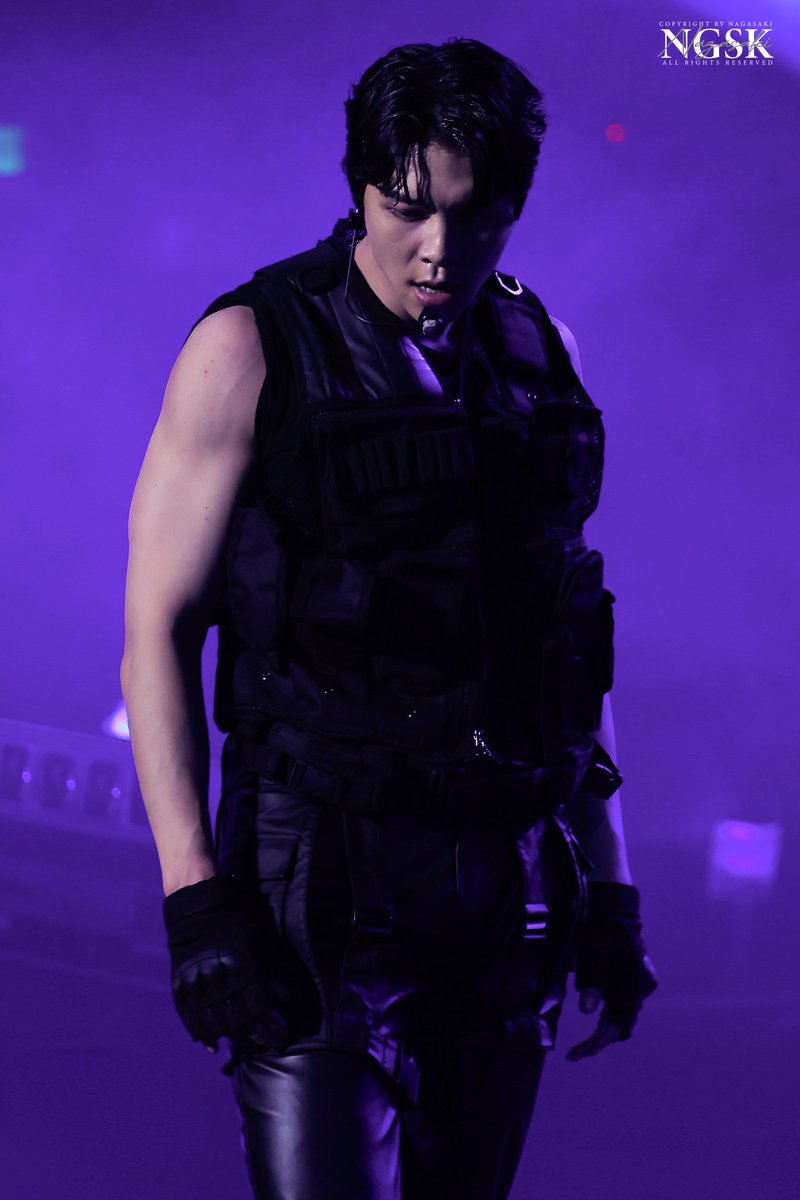 250427 THE MOMENTUM MACAU 
Skyscraper

#NEOCITY #MACAU #NEOCITY_THE_MOMENTUM #NCT127_NEOCITY_THE_MOMENTUM #NEOCITY_THE_MOMENTUM_MACAU 
#쟈니 #서영호 #엔시티 #엔시티127 #일이칠 #NCT #NCT127 #JOHNNY #ジャニー