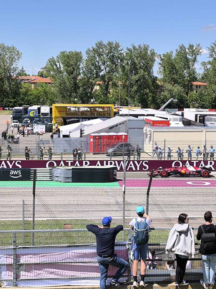 LettieriN90's tweet image. Un fine settimana a #Bologna inteso, emozionante e con tanti kg in più. #EmiliaRomagnaGP #Buffa