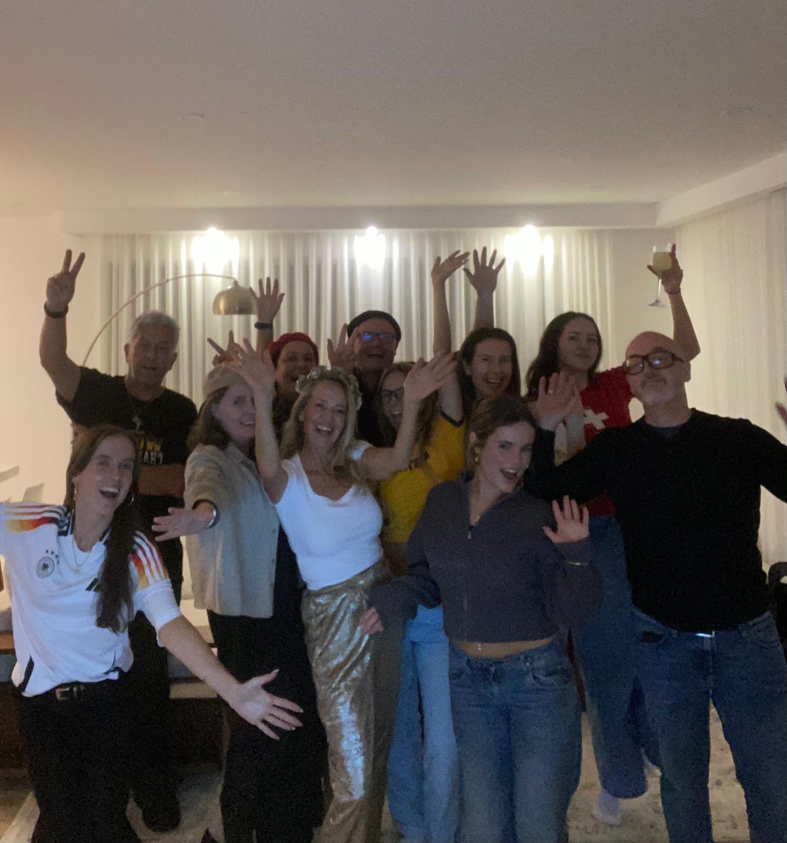 We’re all divas!! #SBSEurovision <a href="/SBSEurovision/">SBS Eurovision</a> <a href="/SBS/">SBS Australia</a>