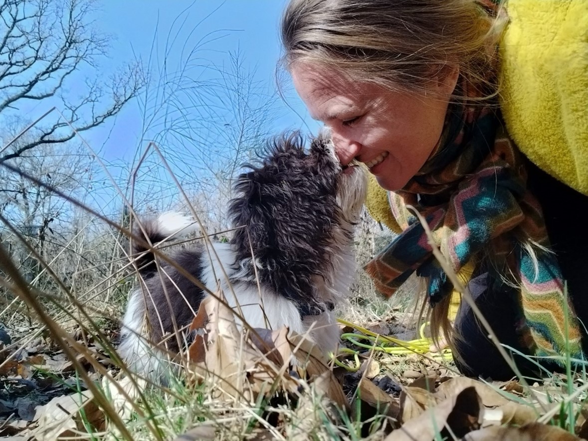 WHO_Europe's tweet image. Catherine’s battle with #lymedisease started with a #tick bite.  
 
Initially misdiagnosed, she fought for answers and regained her health only after a long journey. 
 
👉 Read her powerful story of resilience and recovery: bit.ly/3FcMzdN 
 
#TickAlert