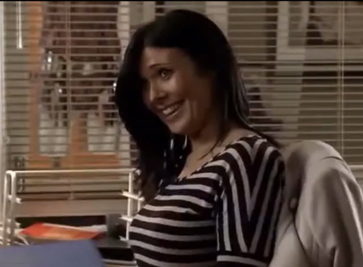 liiarla's tweet image. some michelle appreciation for today!! she looks GORGEOUS this whole episode, i need her back on corrie immediately (threat🔫👹)