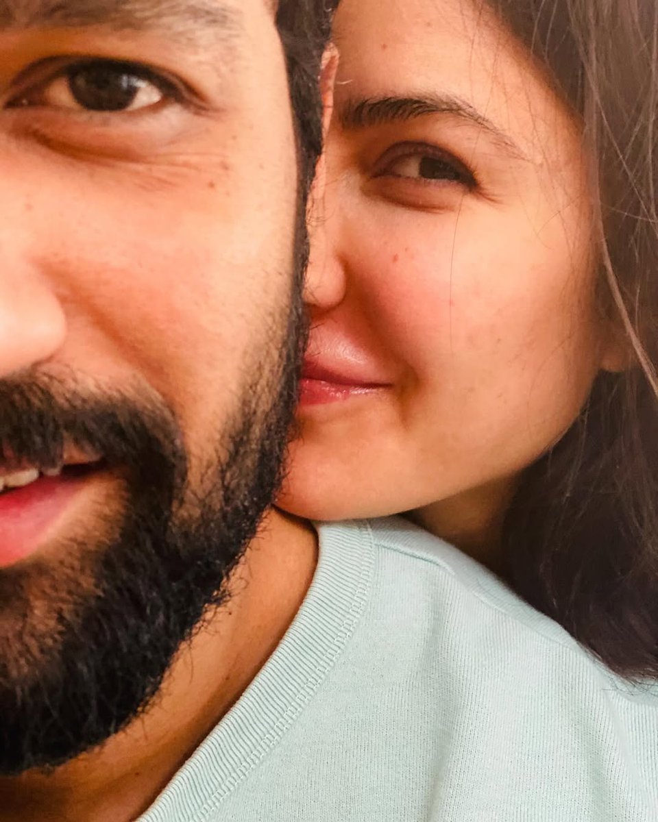 #KatrinaKaif wishes hubby #VickyKaushal on his birthday 🎂🎆