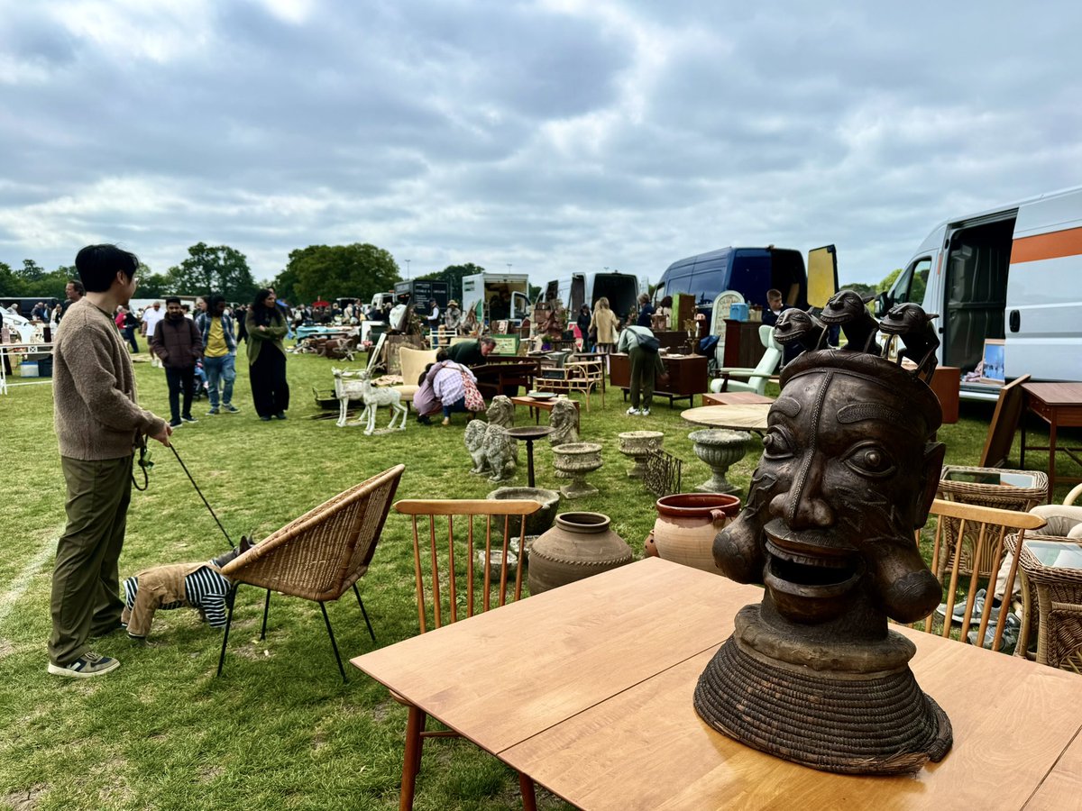 Noelle McElhatton (@n_mcelhatton) on Twitter photo First <a href="/SunburyAntiques/">Sunbury Antiques Market</a> Wimbledon antiques fair of the summer - and it’s rammed! Well done organisers Edward & Jennie Cruttenden. Lots of cool antique & vintage furniture, art, objects and books for folk on tight budgets here in St George’s Playing Fields, Raynes Park, London SW19 First <a href="/SunburyAntiques/">Sunbury Antiques Market</a> Wimbledon antiques fair of the summer - and it’s rammed! Well done organisers Edward & Jennie Cruttenden. Lots of cool antique & vintage furniture, art, objects and books for folk on tight budgets here in St George’s Playing Fields, Raynes Park, London SW19