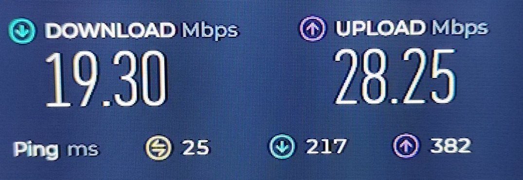 Eeryk McRae (@eerykmcrae) on Twitter photo Wifi repeater doing a lot of heavy lifting 😭 Wifi repeater doing a lot of heavy lifting 😭