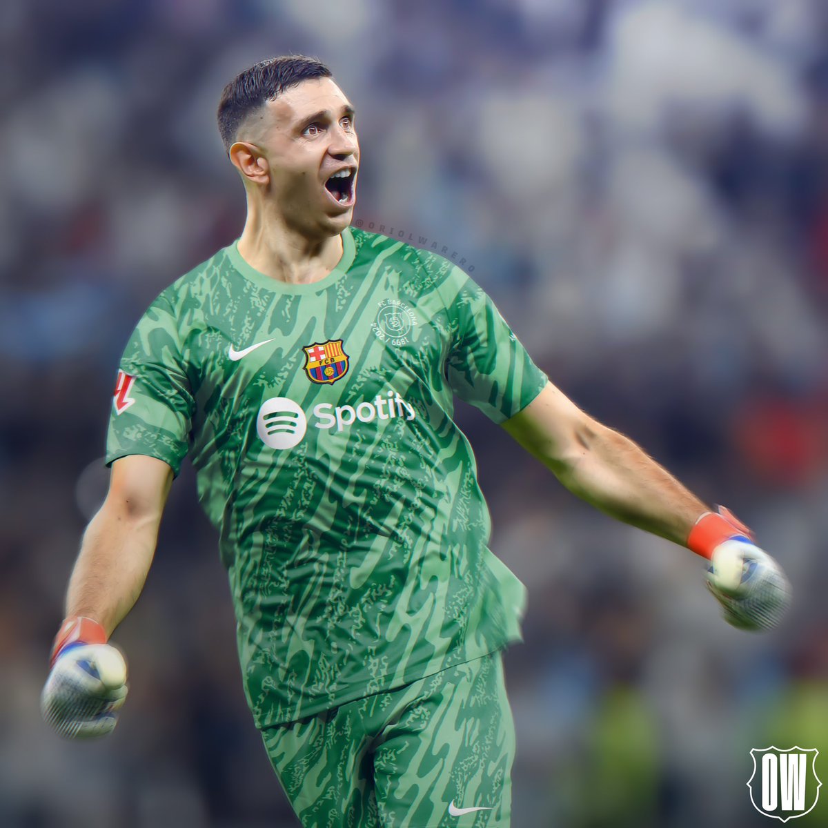 BarcaNowActu_FR's tweet photo. 🤔💭 Emiliano Martinez au FC Barcelone ?

Qui dit non ? https://t.co/kERVtTjLgQ