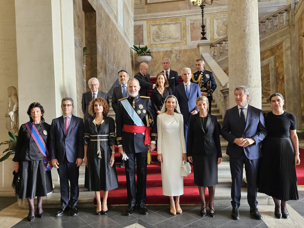 María Jesús Montero tweet media