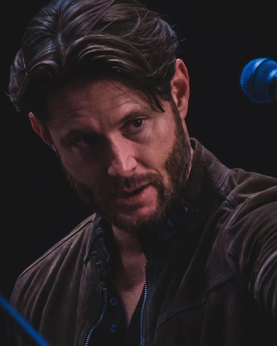 Happy Sunday everyone #JenSunday. Have a wonderful day with family, friends, and whatever you enjoy.😊 See you later, friends.🥰😘❤️