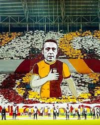 Galatasaray li hesaplar #AliKoçYalnızDeğildir tagı ile başkanlarına sahip çıkıyorlar büyük vefa örneği sergiliyrlar bravo. Biz fenerbahçe liler de #AliKocTutuklansın ve #Alikocistifa etsin taşlarını kullanıyoruz Ali koç un paralı köpek muhtaç tayfası gslilerle  bir tag kullanıyor