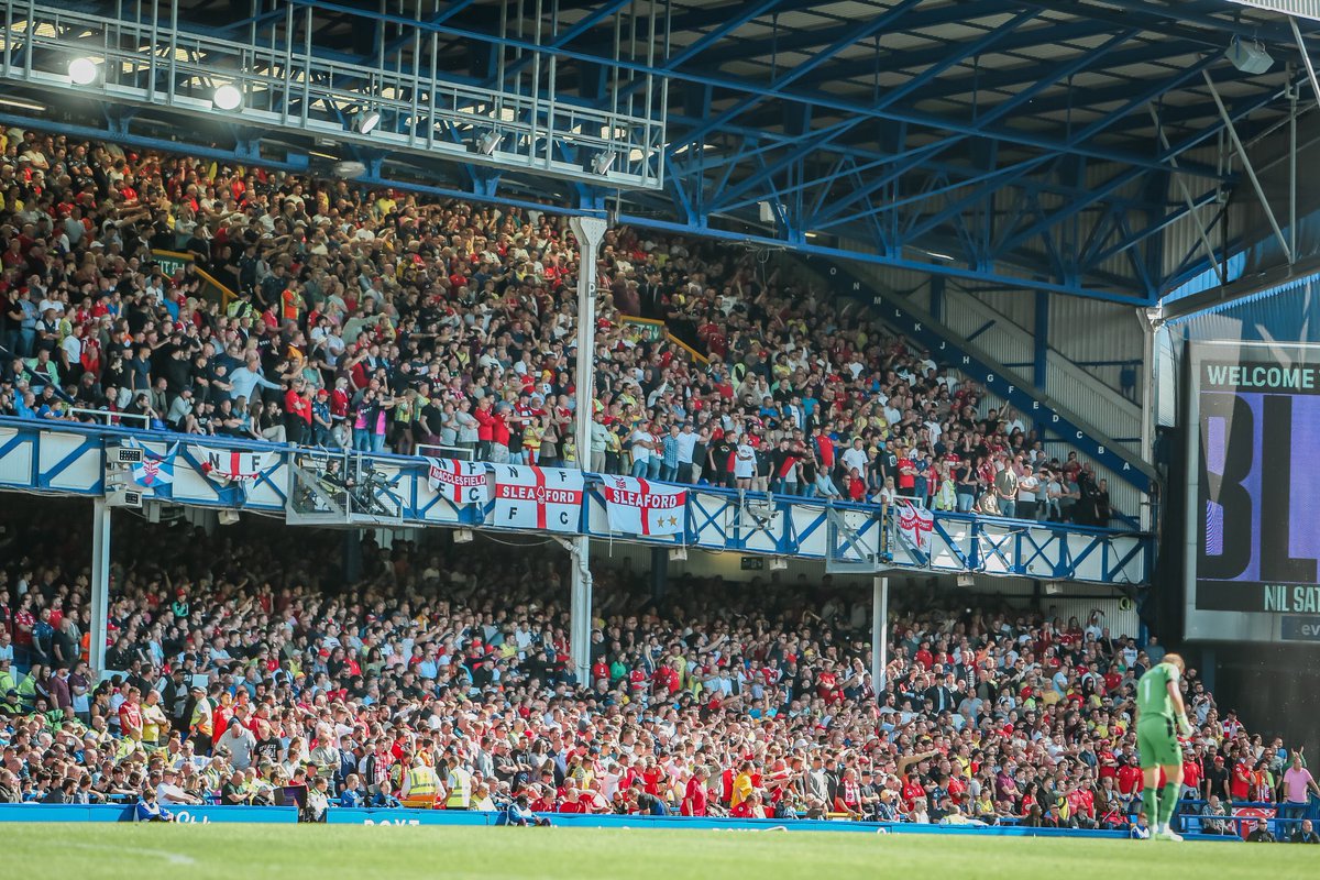 HC_Tweets_'s tweet image. Some stadium! Was top of the list when we got promoted. Fortunate to experience my team here 🌳🔴⚪️