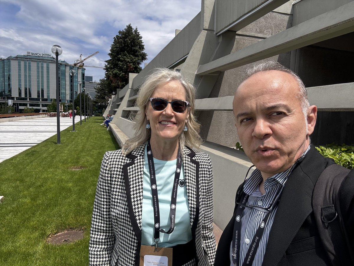 Selfie with Prof.Dr.Lynne Warner Stevenson: The inspirer of my academic career in HF. #HeartFailure2025