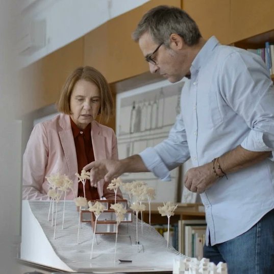 Son muchos los estudios que abren sus puertas durante el festival, los estudios también tienen su sitio más que consolidado en el festival, @estudio__entresitio fue una apertura que os encantó.
#OpenHouseMadrid #estudios #Estudioentresitio