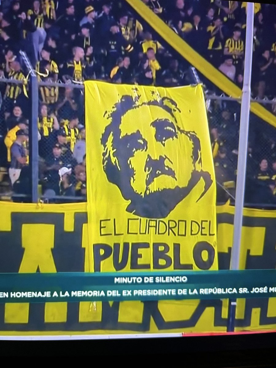 PHOTO | Peñarol x Pepe Mujica