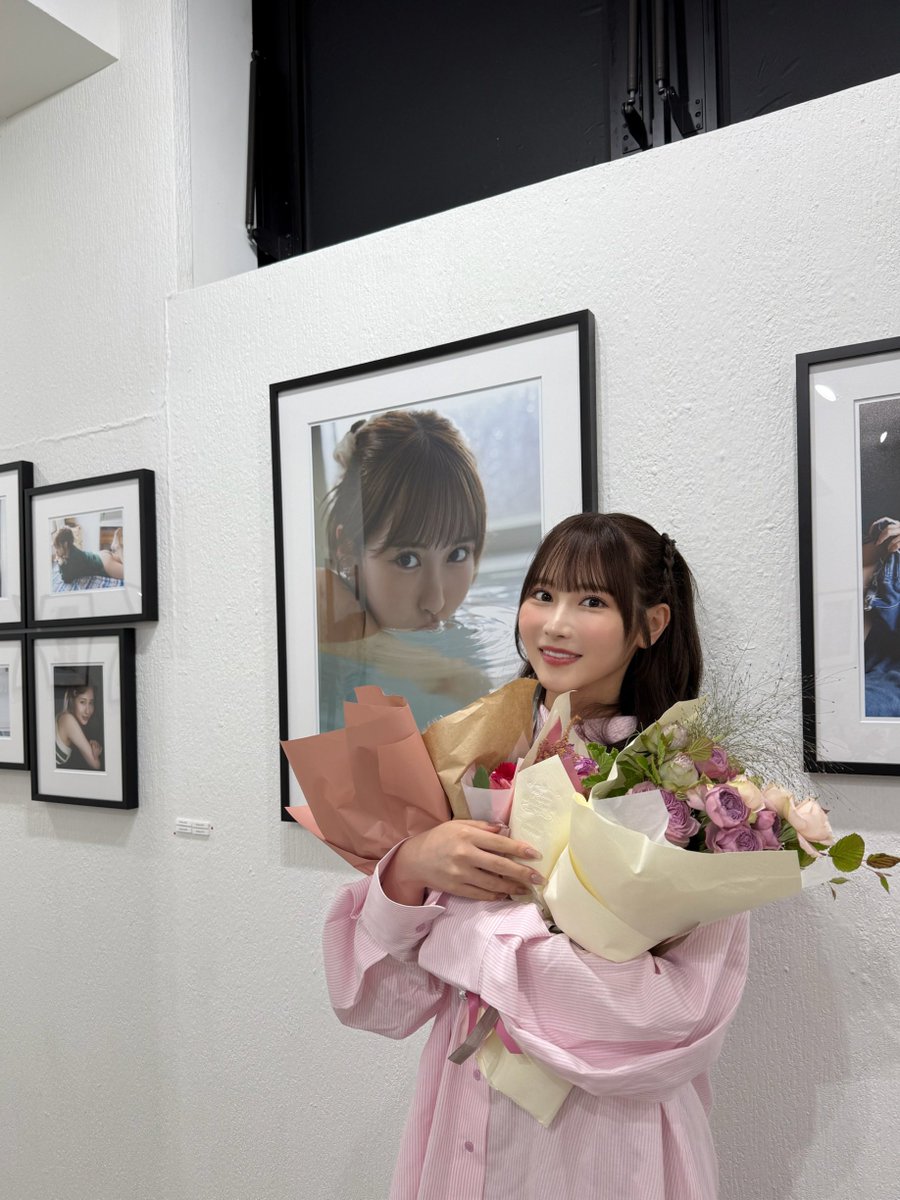 写真展ありがとうございました🥲🥲

最初は不安で不安で仕方なかったけど、
たくさんの人が足を運んでくださって安堵しました🥺💕

ほんとに色んな人に支えられ、愛された5年間だったなと改めて感じました🥰
私のこと見つけてくれてありがとう！

６年目もよろしくお願いしますします🎶 https://t.co/e5YgAS8tve