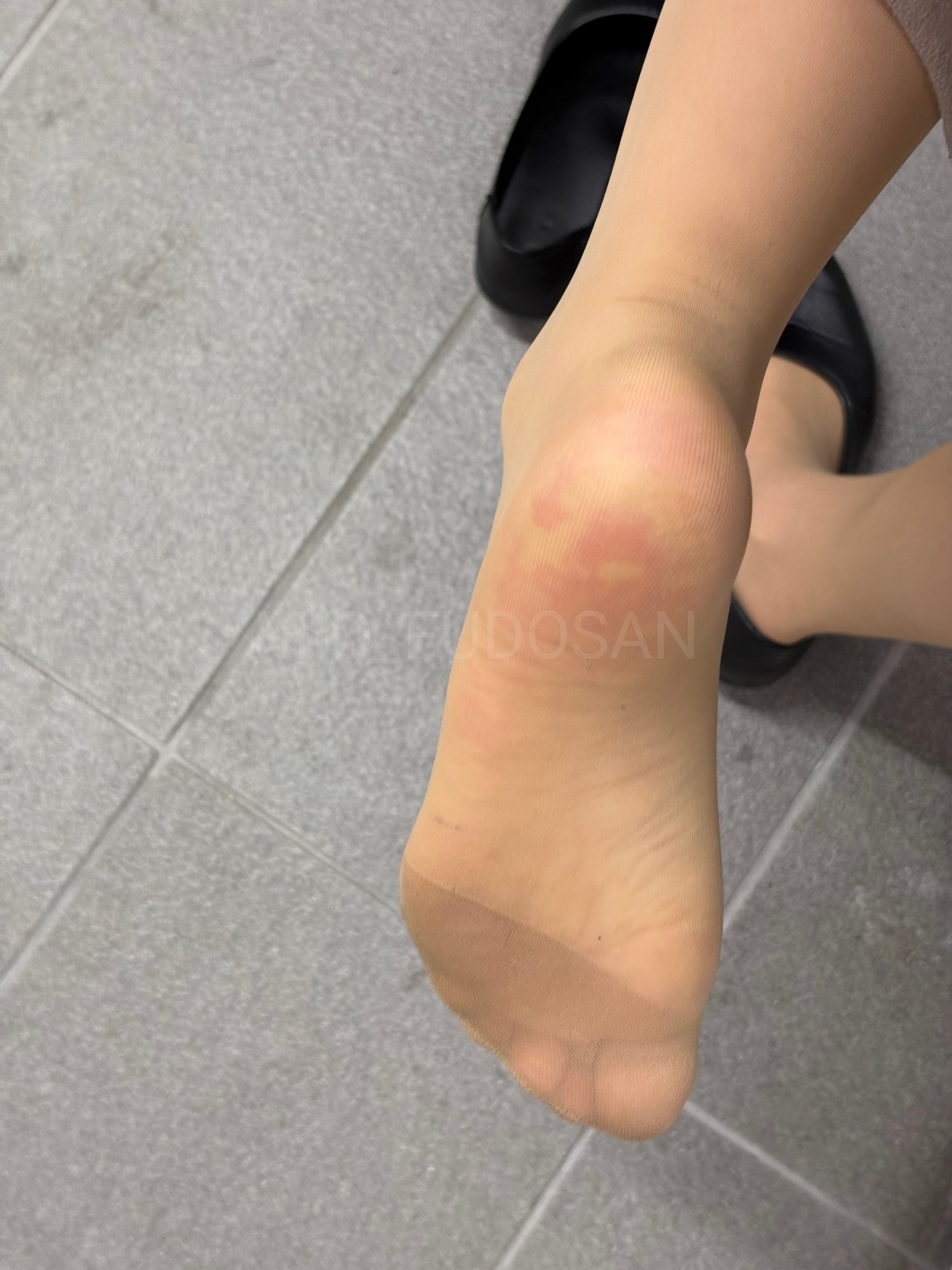 蒸れたパンスト足裏画像 