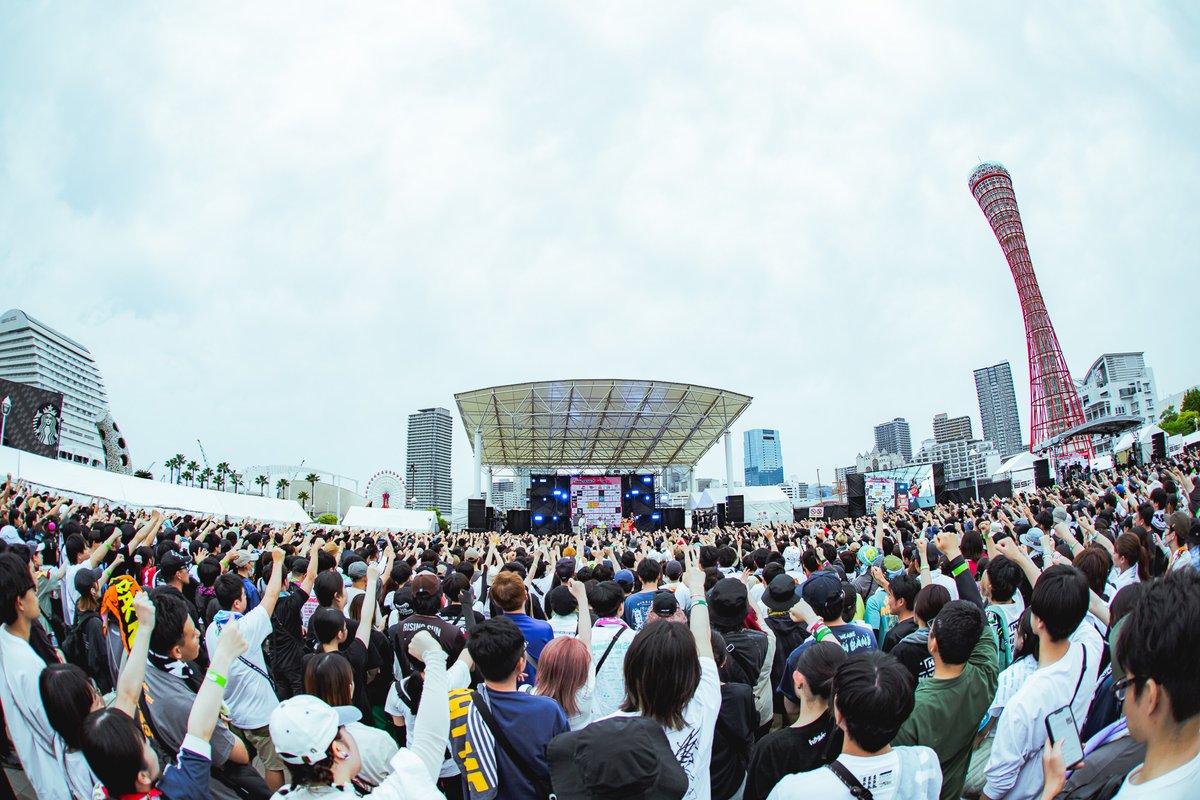 comingkobe's tweet photo. カミコベにめっちゃおかえり！
実行委員会ともちろん同じ気持ちのオーディエンスが待ちきれずカミコベチャリティーフェスSTAGEに押し寄せる！
ステージにはもちろん最強のオカン3人組Hump Back！
会場全体が一体になったライブで大感動！
ありがとうHump Back！

#カミコベ https://t.co/UWJBEN1IWT